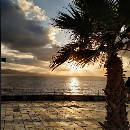 Home2book Bright & Stylish In La Isleta * Las Palmas de Gran Canaria